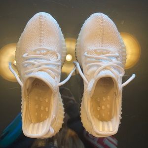Yeezy Boost 350 V2 ‘Cream White/Triple White’